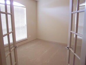 9216 Liberty Crossing Dr in Fort Worth, TX - Building Photo - Building Photo