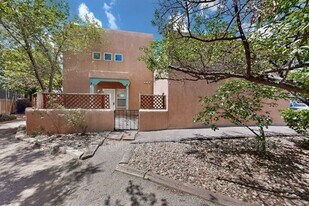 1700 Violetas Rd NW in Albuquerque, NM - Building Photo