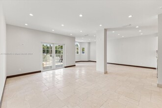 1413 Sunset Harbour Dr in Miami Beach, FL - Building Photo - Building Photo