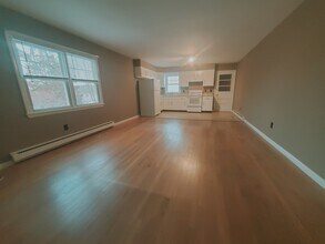 38 Horton St, Unit 2 in Stamford, CT - Building Photo - Building Photo