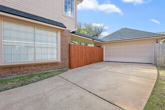 15403 Redbud Leaf Ln in Cypress, TX - Building Photo - Building Photo