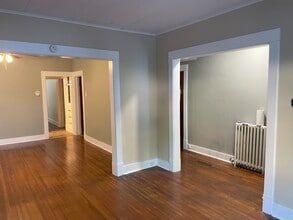 10 Magnolia Terrace in Albany, NY - Building Photo - Building Photo