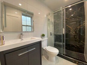 89-21 69th Rd in New York, NY - Building Photo - Building Photo