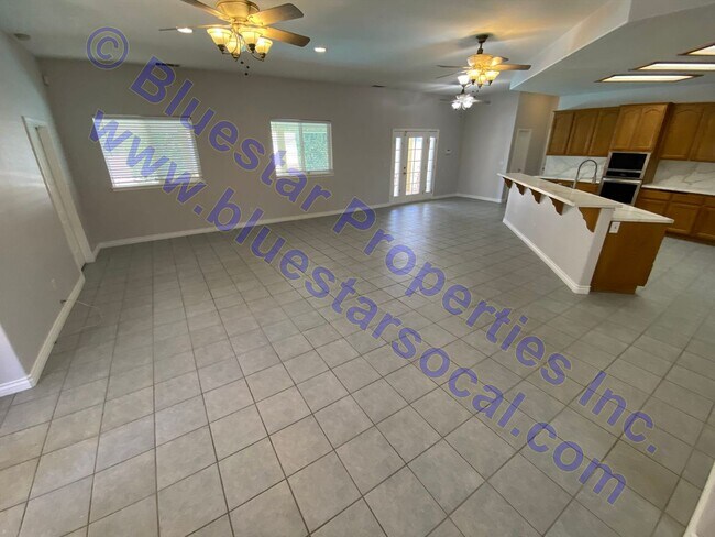 12800 Santa Anita Trail in Victorville, CA - Building Photo - Building Photo