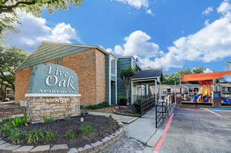 Live Oak in Houston, TX - Building Photo - Building Photo