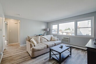 2222 N Harlem Ave in Elmwood Park, IL - Building Photo - Building Photo