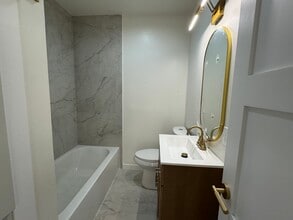 4579 W 171st St in Lawndale, CA - Foto de edificio - Building Photo