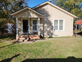 607 3rd Ave NW in Ardmore, OK - Building Photo