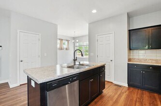318 N Fisher St in Raleigh, NC - Building Photo - Building Photo