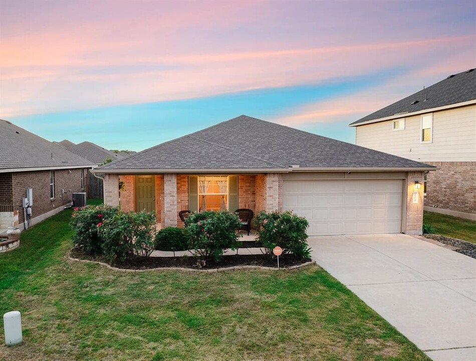 104 Mallard Ln in Leander, TX - Foto de edificio