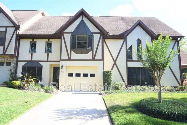 property at 637 Victoria Square Ln