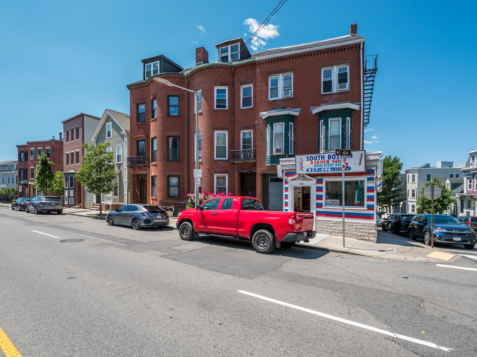 149 Dorchester St Unit 2 in Boston, MA - Building Photo