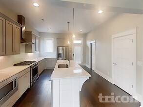 6817 Charlotte Pike in Nashville, TN - Building Photo - Building Photo