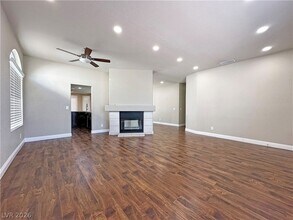 732 Rocky Trail Rd in Henderson, NV - Foto de edificio - Building Photo