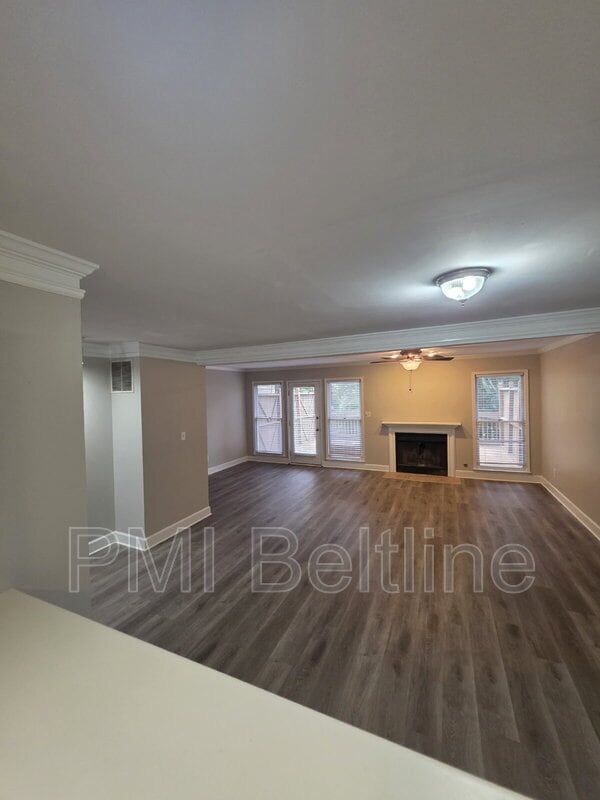 property at 2663 Arbor Glen Pl