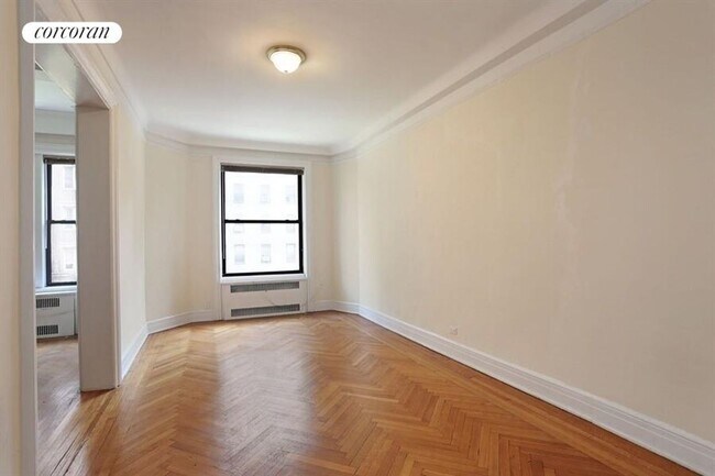 525 W End Ave in New York, NY - Building Photo - Building Photo