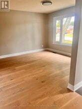 30 Swanhurst Blvd in Mississauga, ON - Building Photo - Building Photo