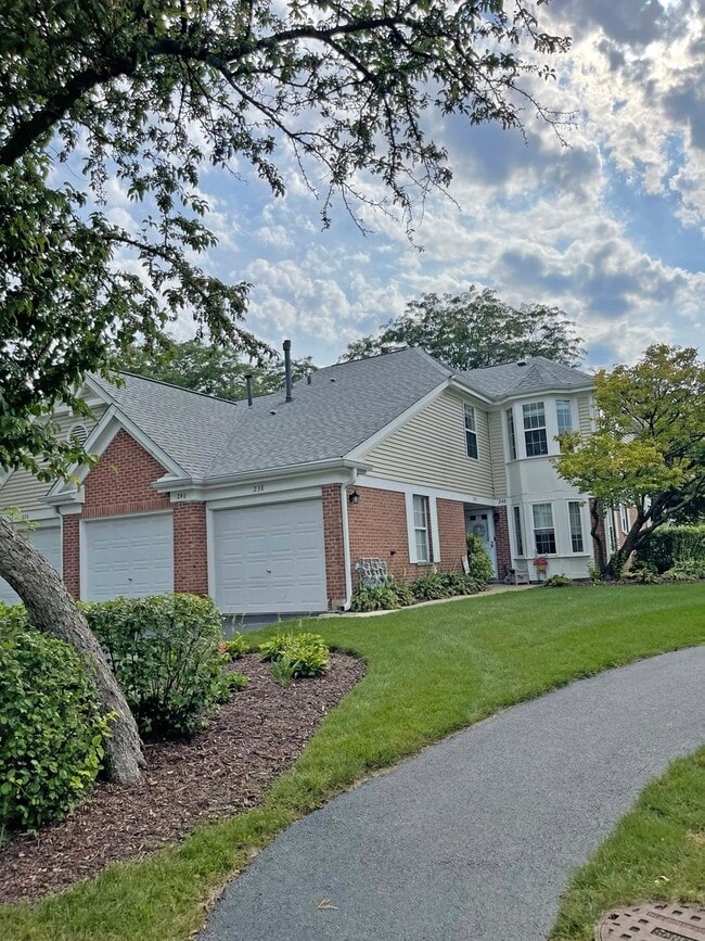 property at 238 Green Knoll Ln