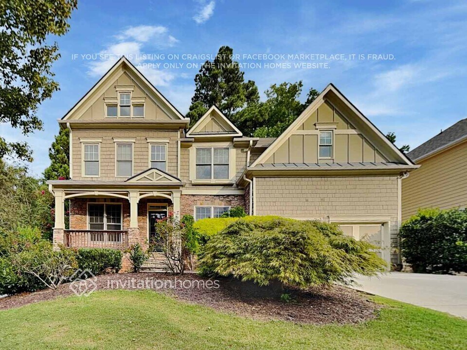 11 Red Fountain Ln in Dallas, GA - Building Photo