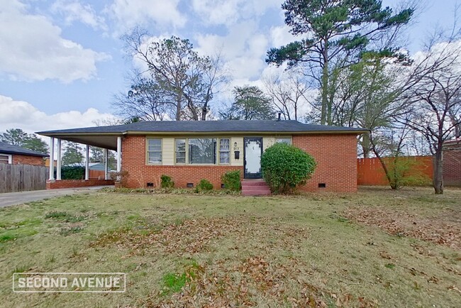 property at 913 Oakview Cir