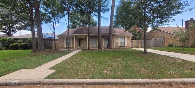 property at 2514 Deer Valley Dr