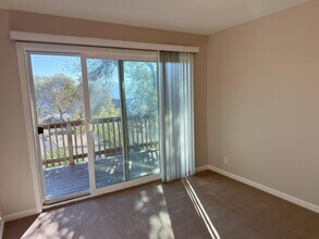 2005 Monroe Ave in Belmont, CA - Building Photo - Building Photo