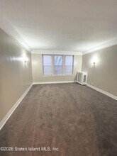 37 Avon Pl, Unit 4c in Staten Island, NY - Foto de edificio - Building Photo