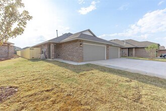 13328 Springcreek Dr in Oklahoma City, OK - Building Photo - Building Photo