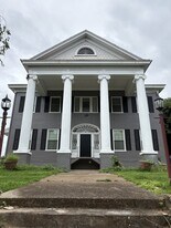 The Everly in Roanoke, VA - Building Photo