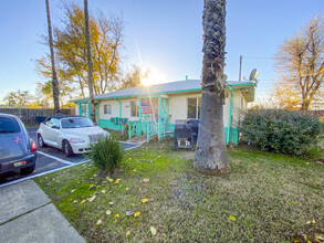 2512 28th Ave in Sacramento, CA - Building Photo - Building Photo