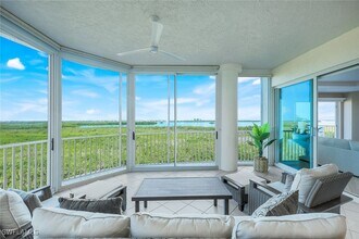 4801 Island Pond Ct in Bonita Springs, FL - Building Photo - Building Photo