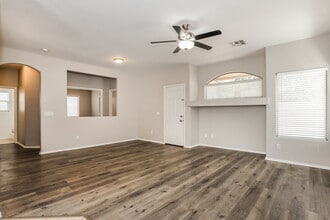 13006 W Aster Dr in El Mirage, AZ - Building Photo - Building Photo