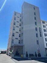 250 Shore Rd in Long Beach, NY - Building Photo