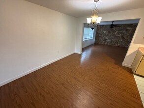 306 S Monroe St in Beverly Hills, FL - Foto de edificio - Building Photo