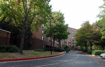 Foxwell Memorial Apartments in Baltimore, MD - Building Photo - Building Photo