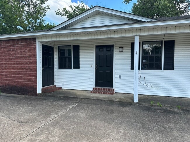 property at 218 E 16th St