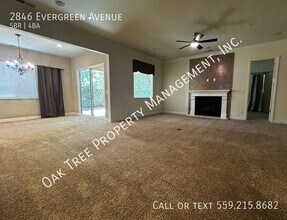 2846 Evergreen Ave in Clovis, CA - Building Photo - Building Photo