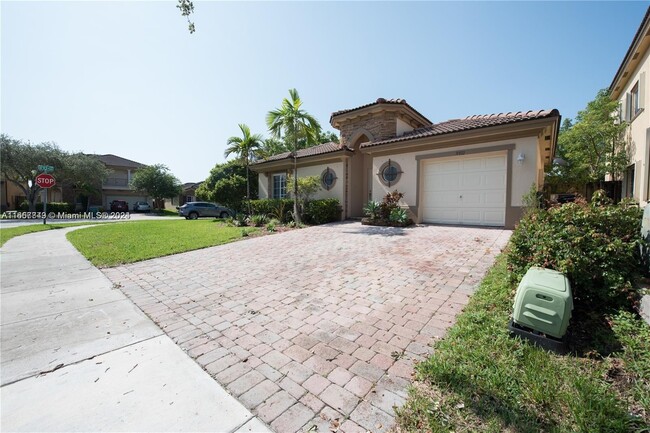 9372 SW 226th Terrace in Cutler Bay, FL - Building Photo - Building Photo