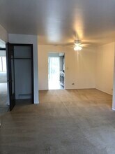 319 E Rimini Ct in Palatine, IL - Building Photo - Building Photo