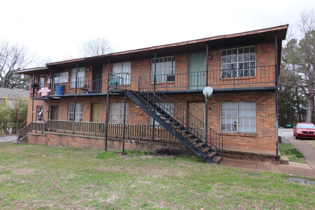 549 Old Hickory Blvd in Jackson, TN - Building Photo