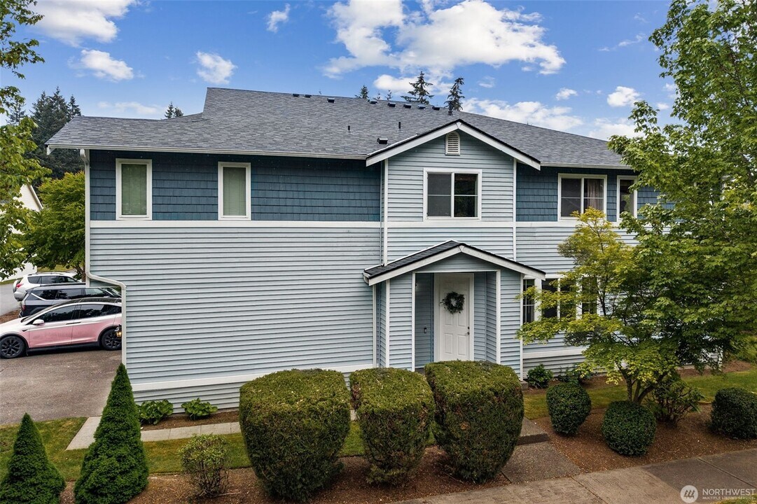 2696 Erwin Ave in Dupont, WA - Building Photo