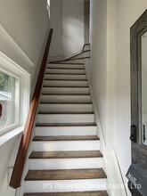 114 Bridge St E in Belleville, ON - Building Photo - Building Photo