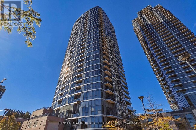 9 Valhalla Inn Rd in Toronto, ON - Building Photo - Building Photo