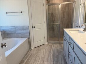 16301 Friar Ct in Edmond, OK - Building Photo - Building Photo