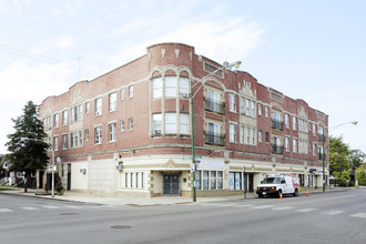 5833-5845 W Division St in Chicago, IL - Building Photo - Building Photo