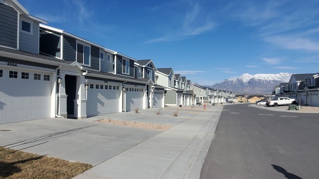 4064 W Corn Patch Ave in Lehi, UT - Building Photo - Building Photo
