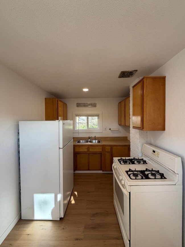 property at 127 Mortimer St