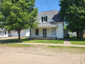 717 Seed St in Bridgeport, IL - Building Photo