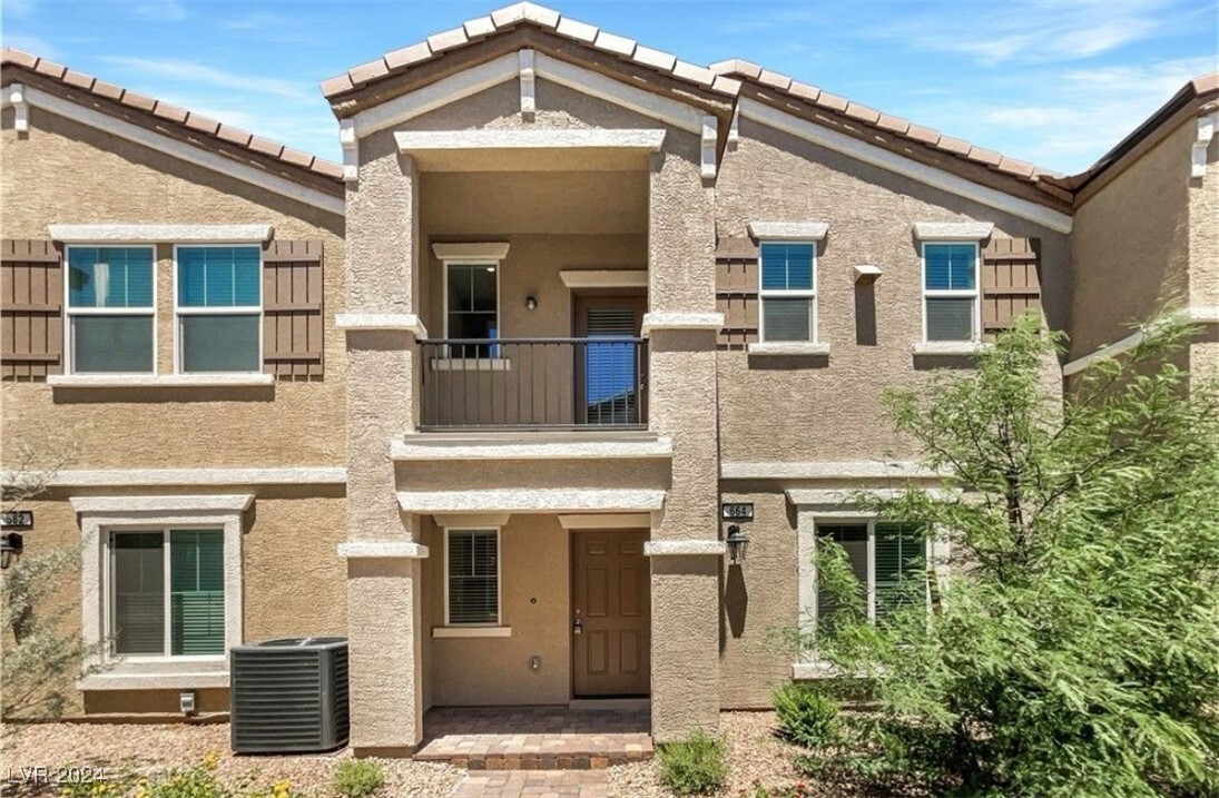 664 Anemone Ln in Henderson, NV - Foto de edificio