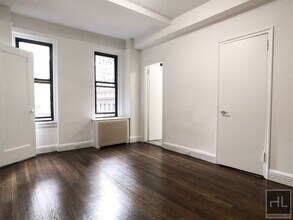 EAST 46 STREET in New York, NY - Building Photo - Building Photo